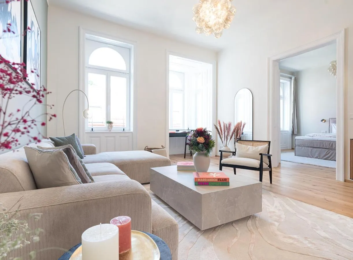 2 Bedroom - Modern Premium Centrally Located Vienna
